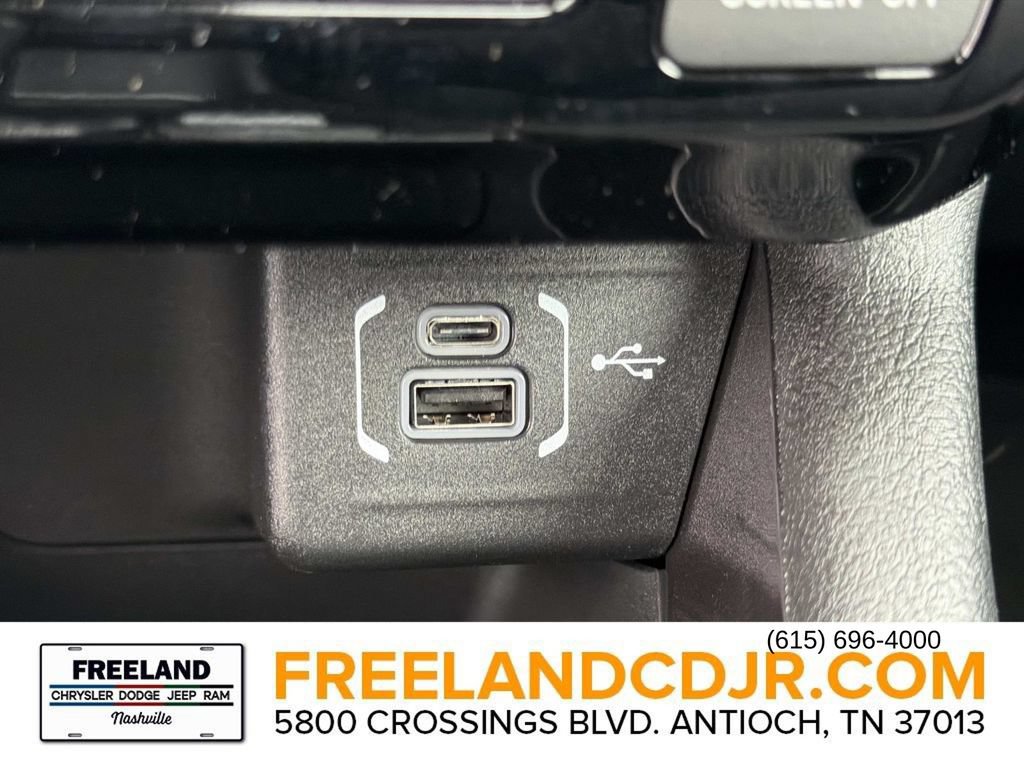 New 2026 Jeep Compass Latitude AWD/4WD image 30