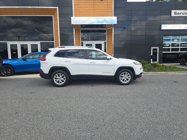 Certified 2016 Jeep Cherokee Latitude AWD/4WD image 7