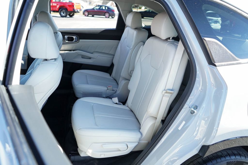 Used 2022 Kia Sorento SX image 33