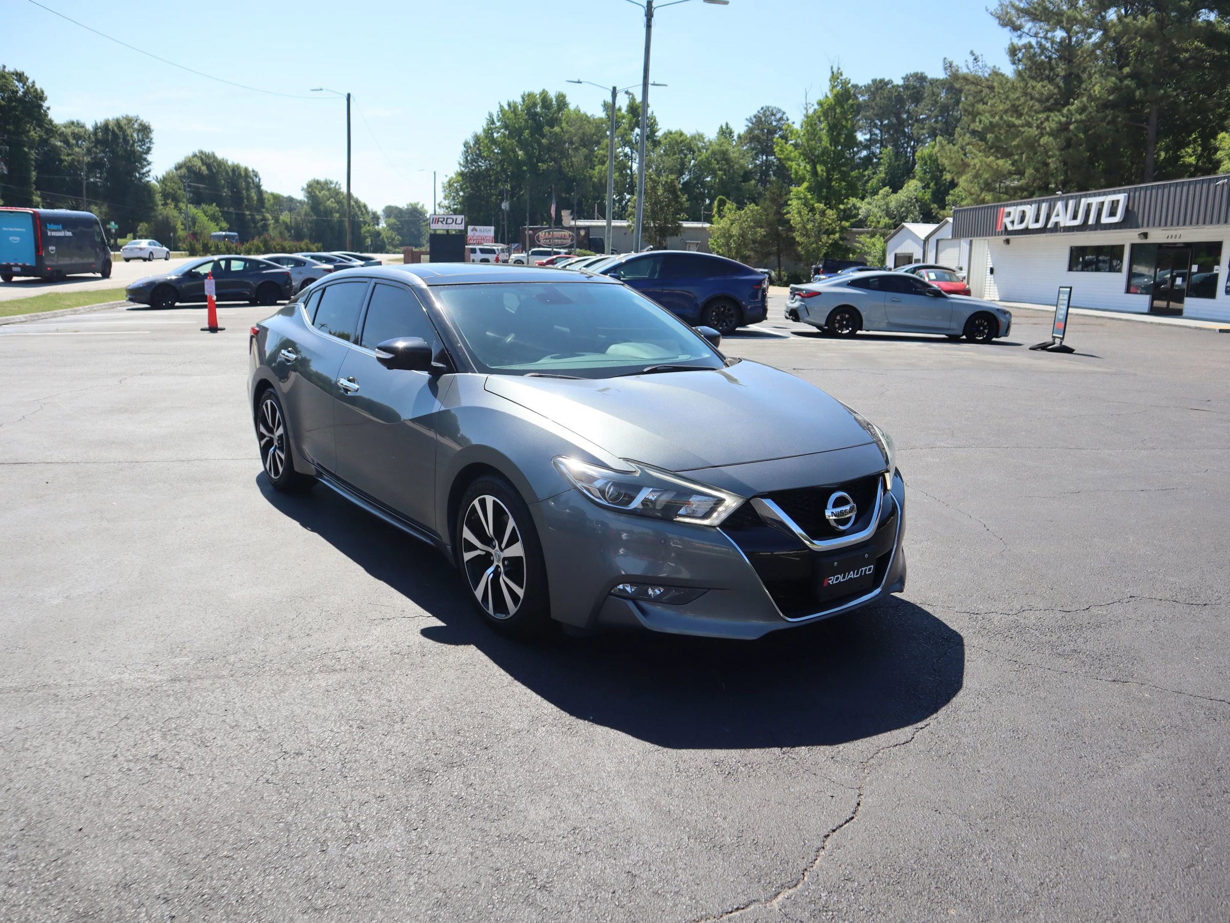Used 2018 Nissan Maxima Platinum FWD image 14