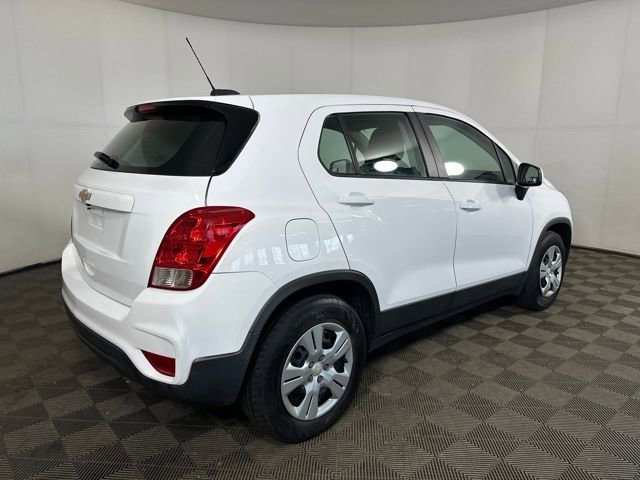 Used 2017 Chevrolet Trax LS image 3