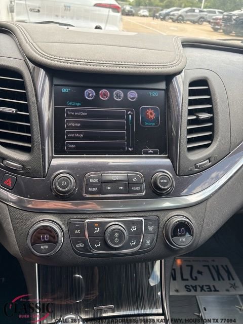 Used 2017 Chevrolet Impala LT FWD image 1