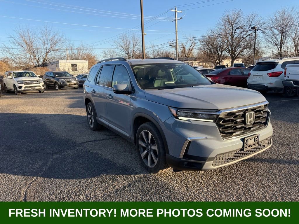 Used 2023 Honda Pilot Elite image 1