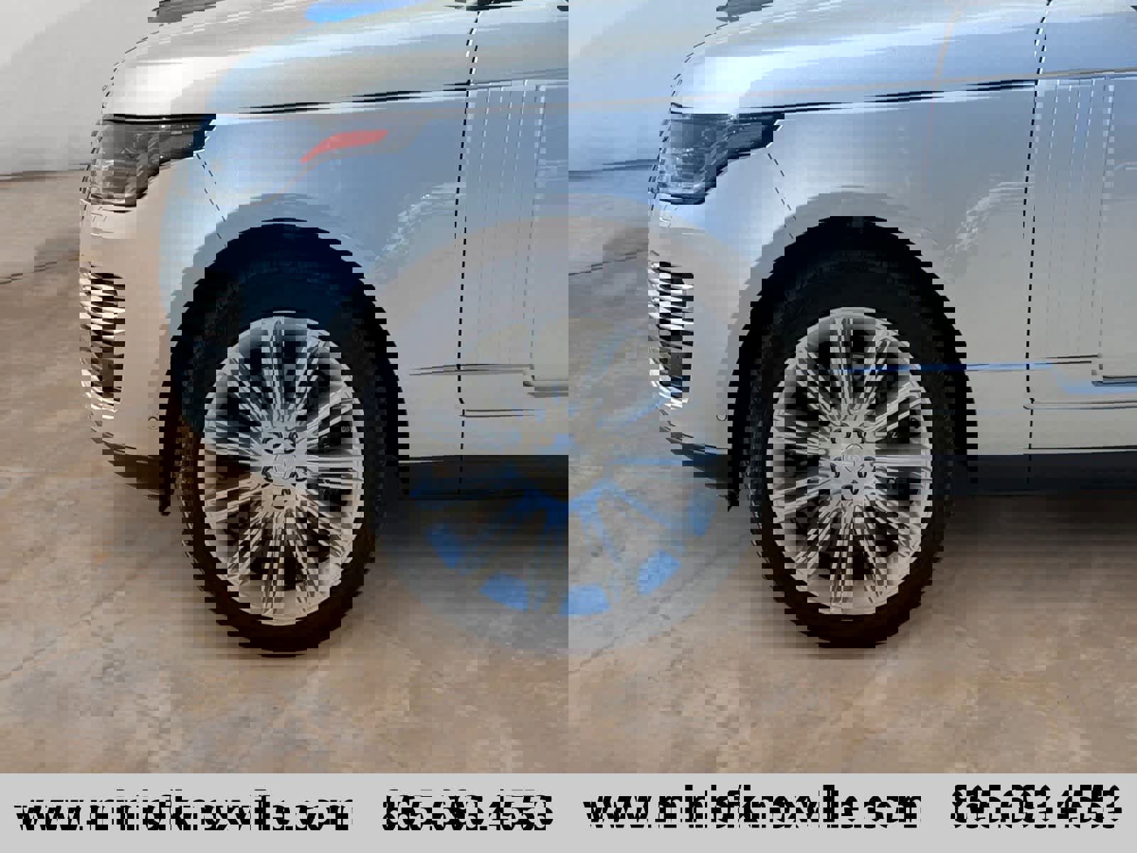 Used 2020 Land Rover Range Rover HSE image 9