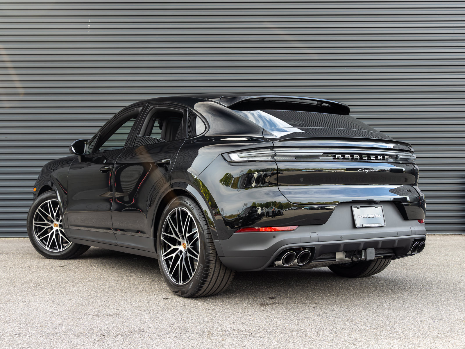 New 2026 Porsche Cayenne Coupe AWD/4WD image 3