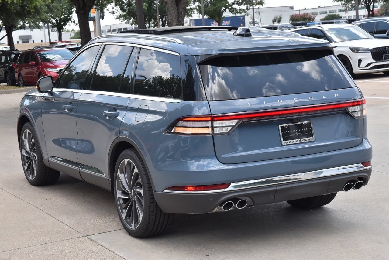 New 2026 Lincoln Aviator Reserve RWD image 9