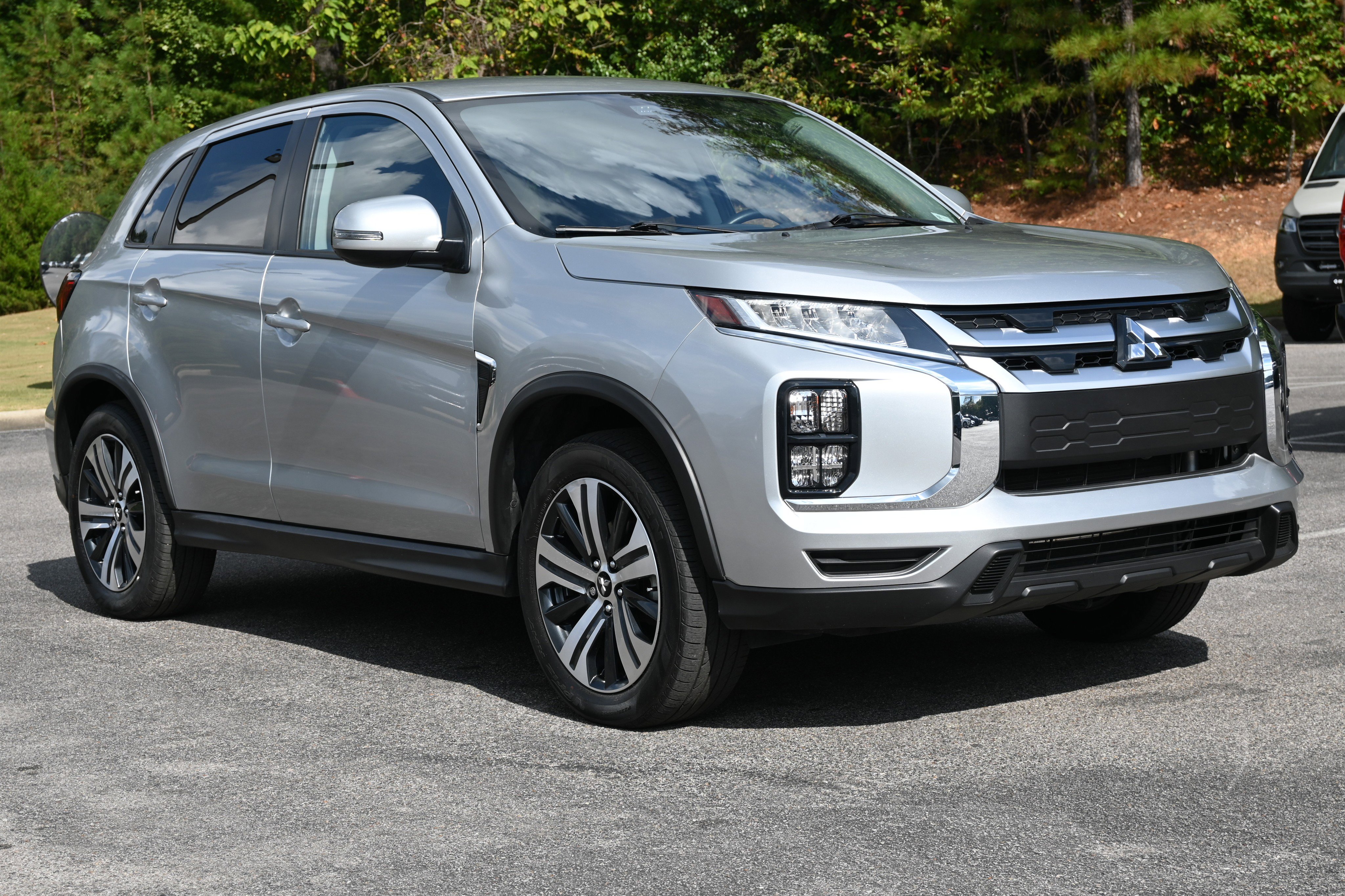 Used 2023 Mitsubishi Outlander Sport SE image 11