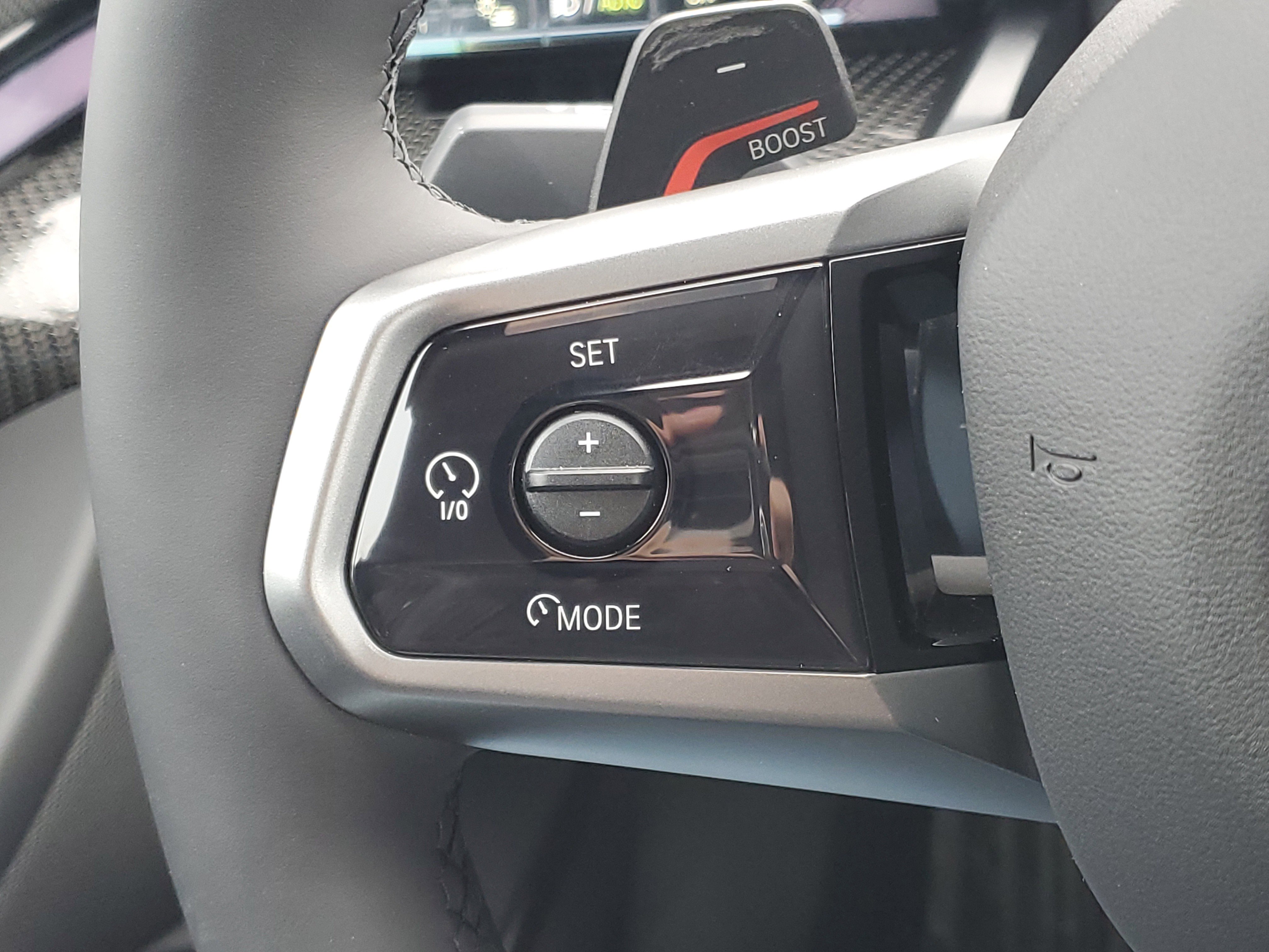 New 2026 BMW 550e xDrive w/ Executive Package image 11