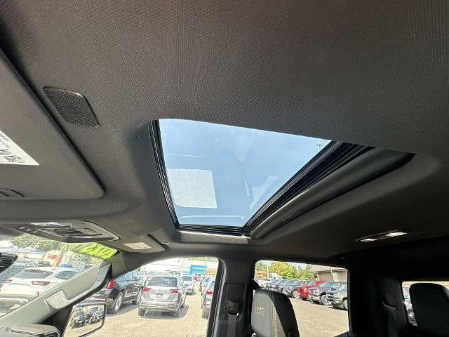 Used 2023 Chevrolet Silverado 1500 High Country w/ High Country Premium Package image 19