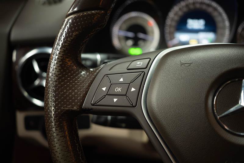 Used 2014 Mercedes-Benz GLK 350 4MATIC image 28