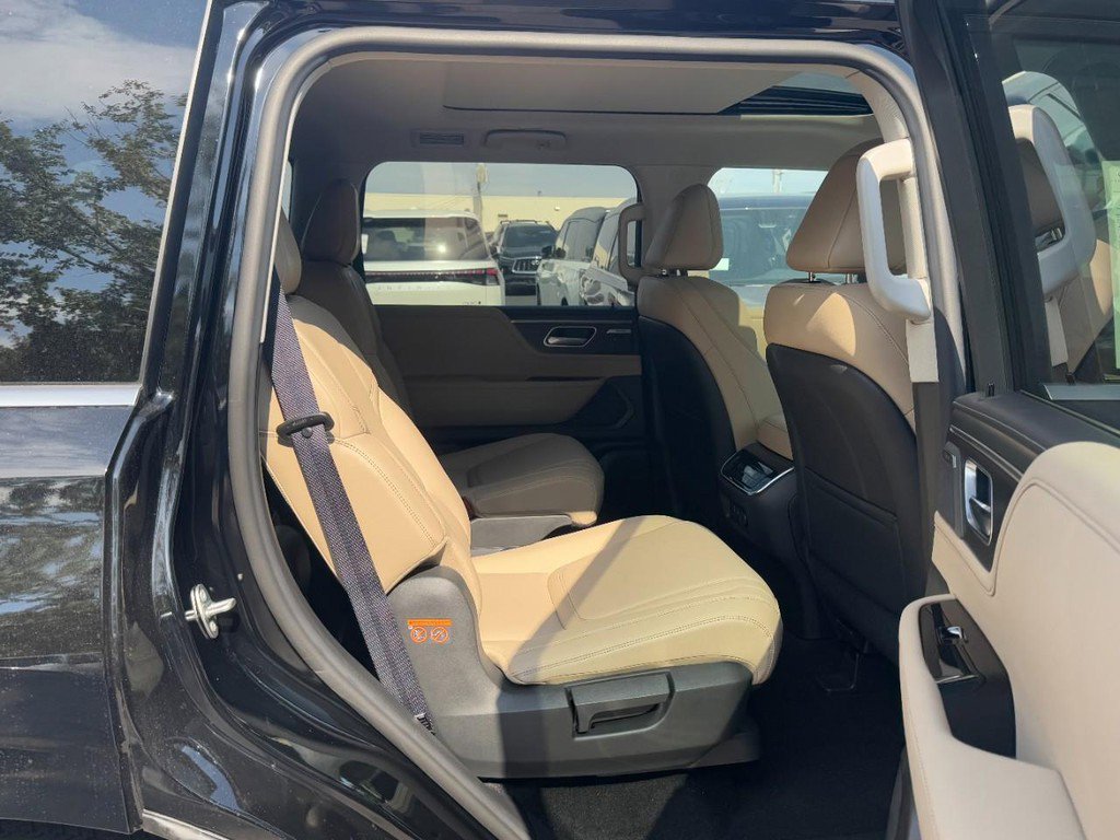 New 2026 INFINITI QX80 Pure w/ Cargo Package image 5