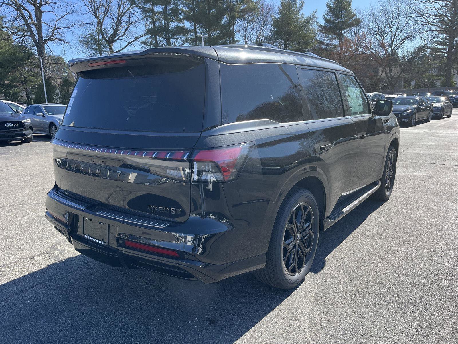 New 2026 INFINITI QX80 4WD w/ Sport Exterior Package image 3