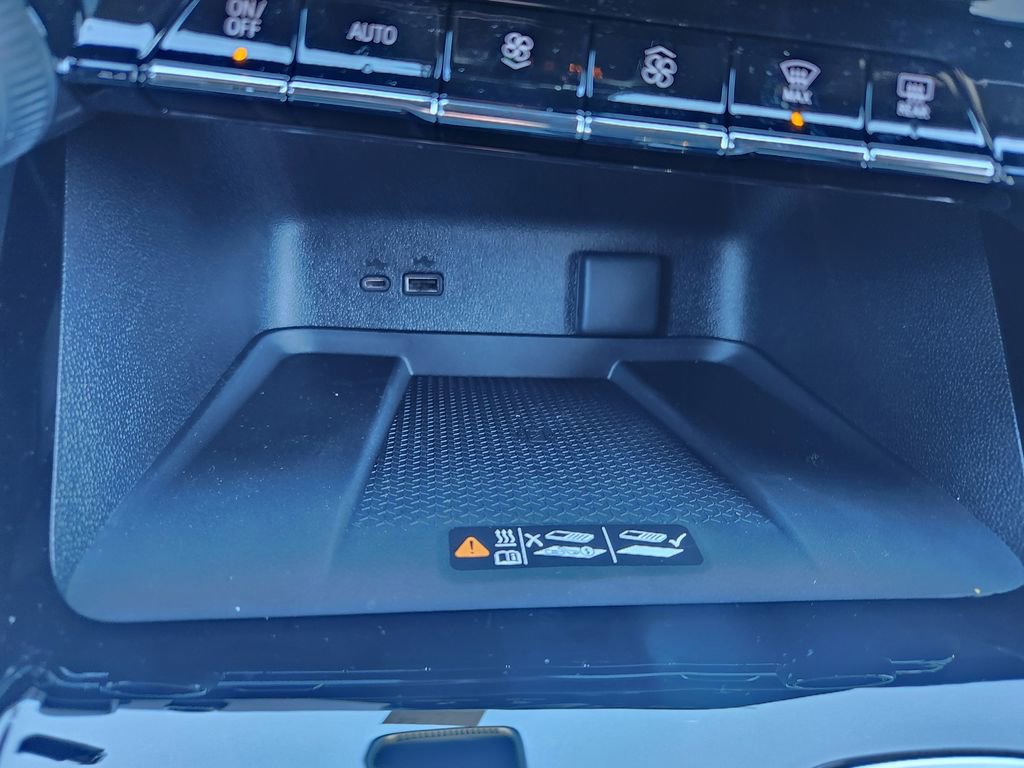New 2026 Chevrolet Traverse High Country image 24