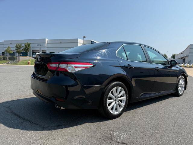 Used 2020 Toyota Camry LE w/ Convenience Package FWD image 4