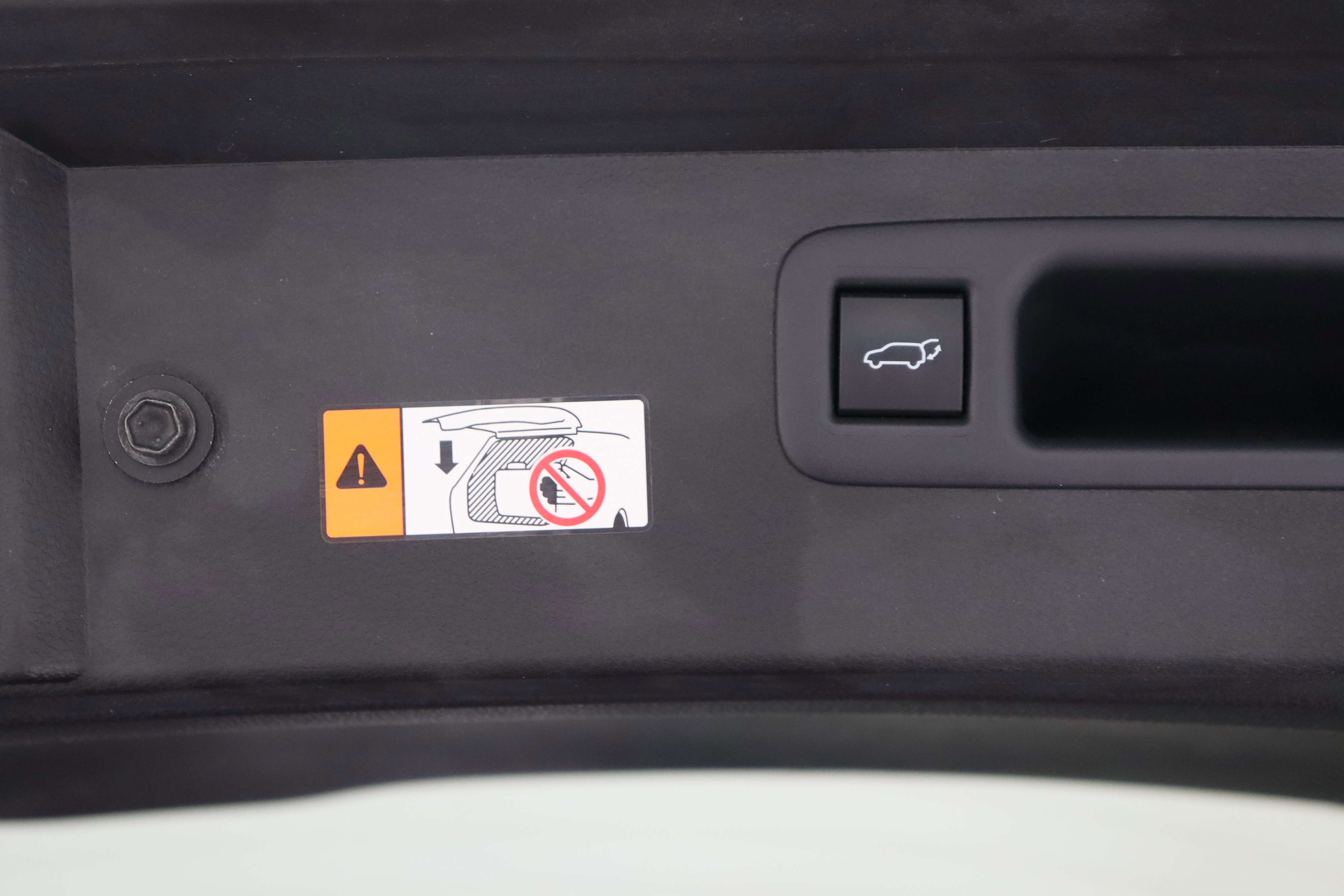 Certified 2025 Toyota Highlander LE image 34