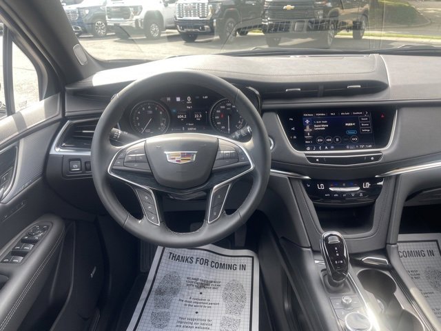 Used 2025 Cadillac XT5 Premium Luxury w/ Technology Package image 17