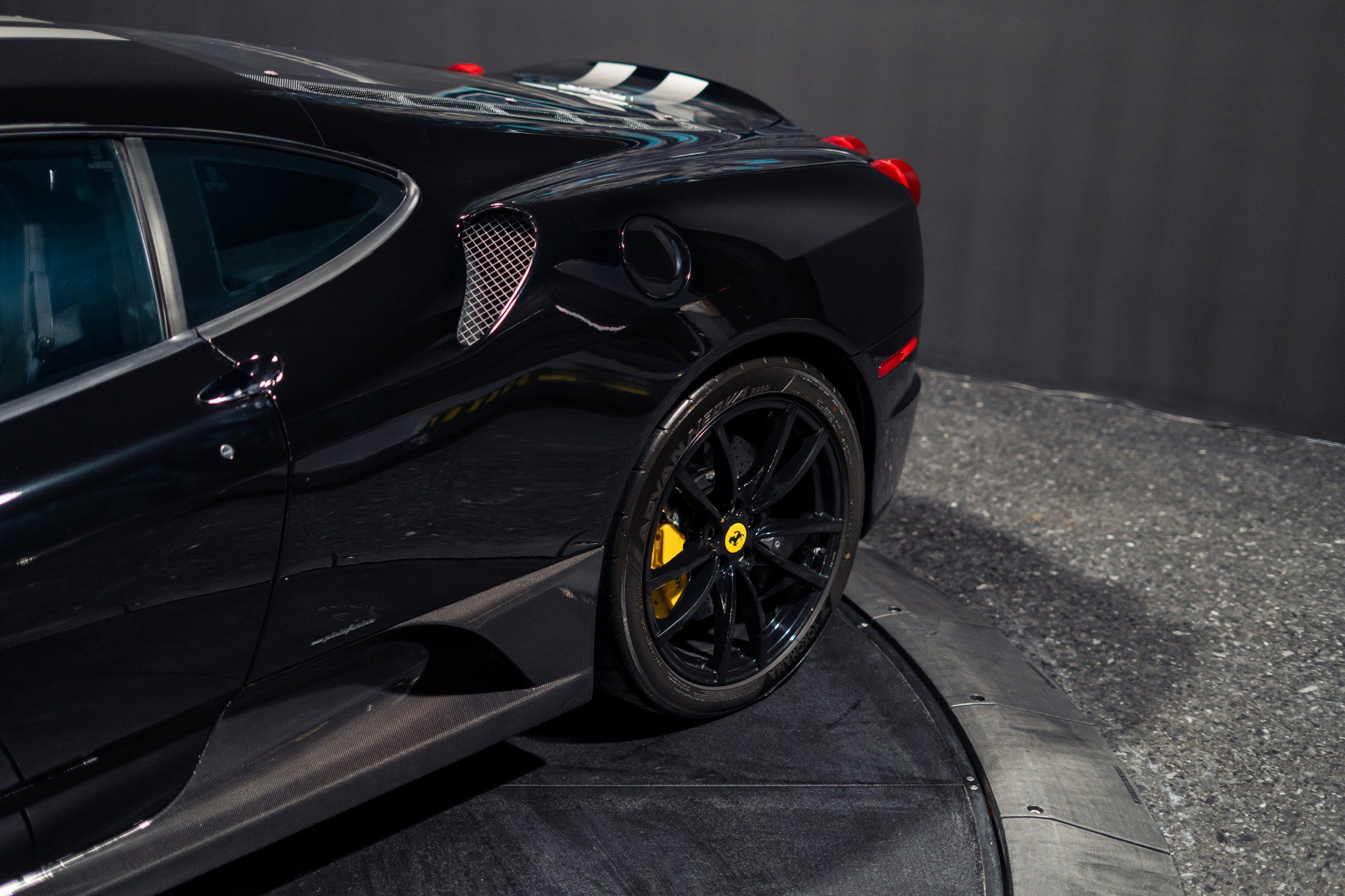 Used 2009 Ferrari F430 Scuderia RWD image 27