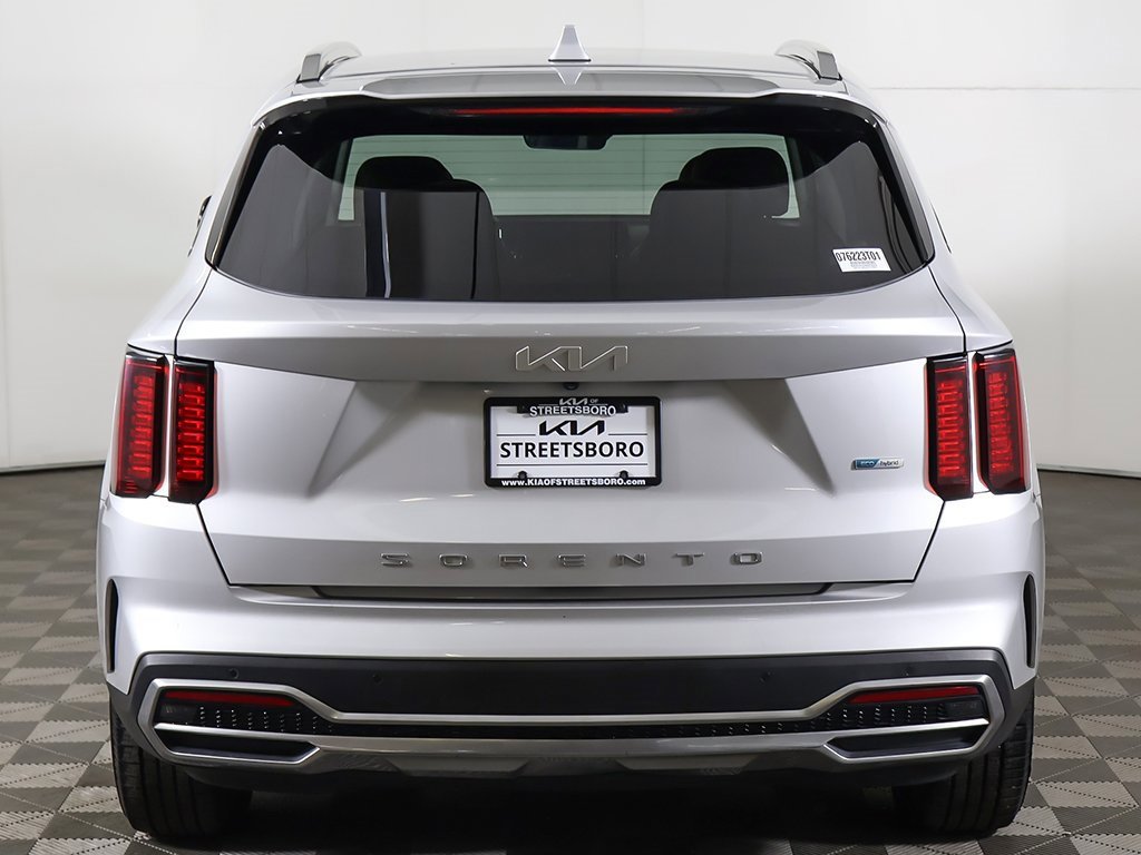Used 2022 Kia Sorento EX w/ Panoramic Sunroof Package image 14