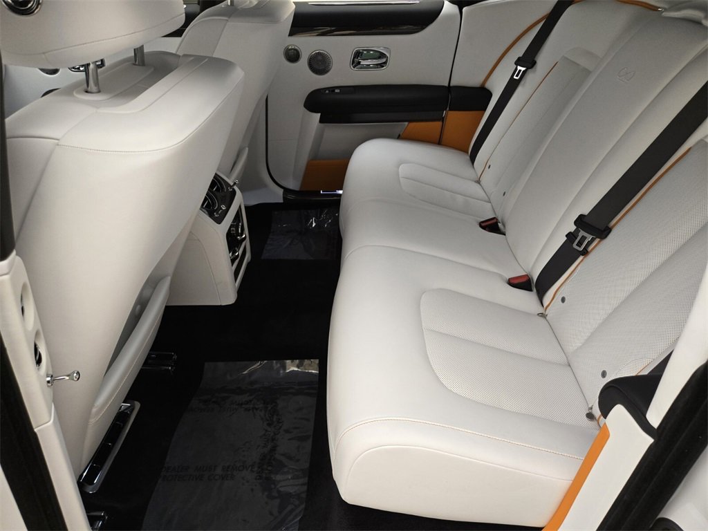 New 2025 Rolls-Royce Ghost Black Badge image 21