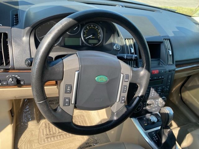 Used 2009 Land Rover LR2 HSE AWD/4WD image 12