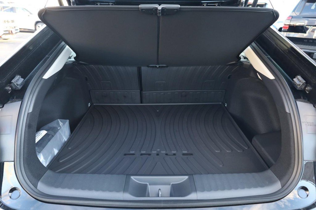 New 2026 Toyota Prius XLE image 7