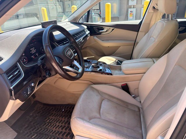 Used 2017 Audi Q7 3.0T Prestige AWD/4WD image 9