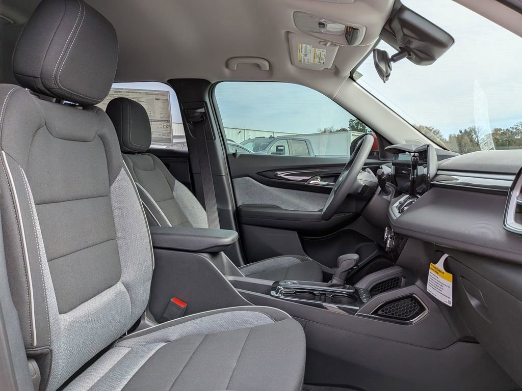 New 2026 Chevrolet TrailBlazer LT w/ LPO, Blackout Package image 31