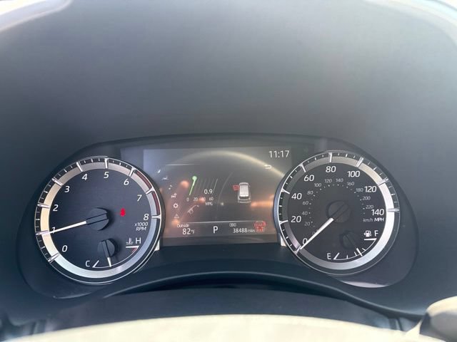 Used 2025 Toyota Highlander XLE FWD image 29