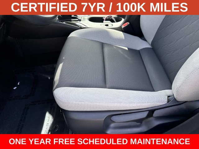 Used 2025 Toyota Corolla LE FWD image 15