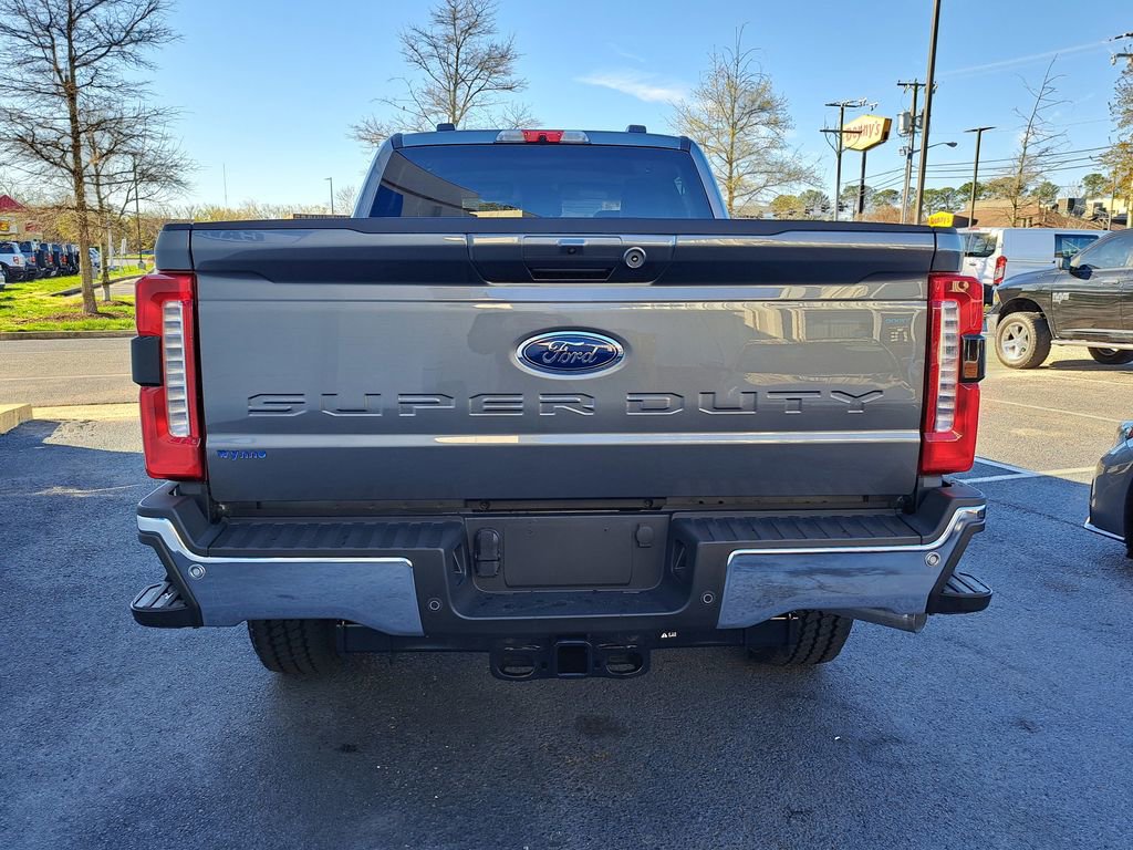 New 2026 Ford F250 Lariat w/ FX4 Off-Road Package AWD/4WD image 5