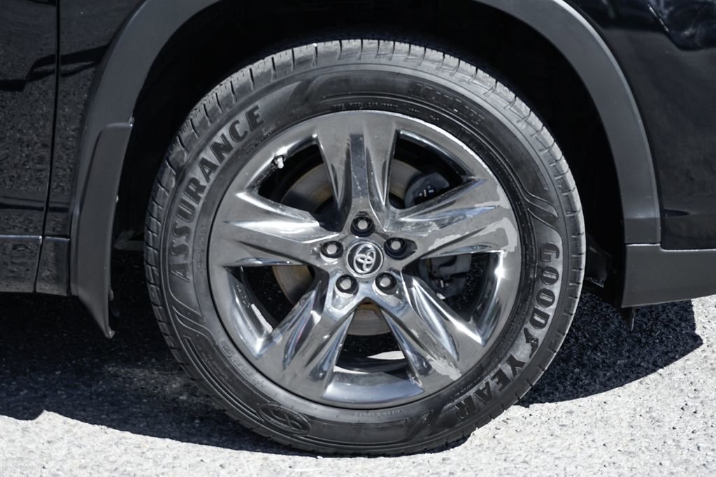 Used 2018 Toyota Highlander Limited Platinum image 46