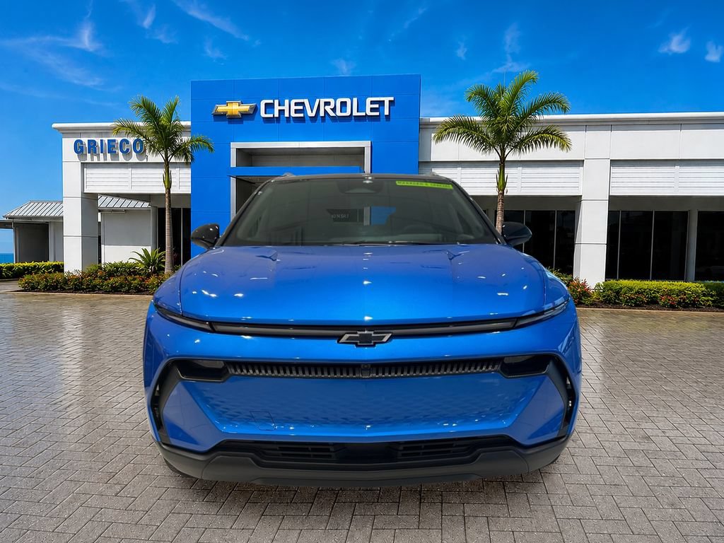 New 2026 Chevrolet Equinox EV LT w/ LPO, Blackout Package FWD image 2