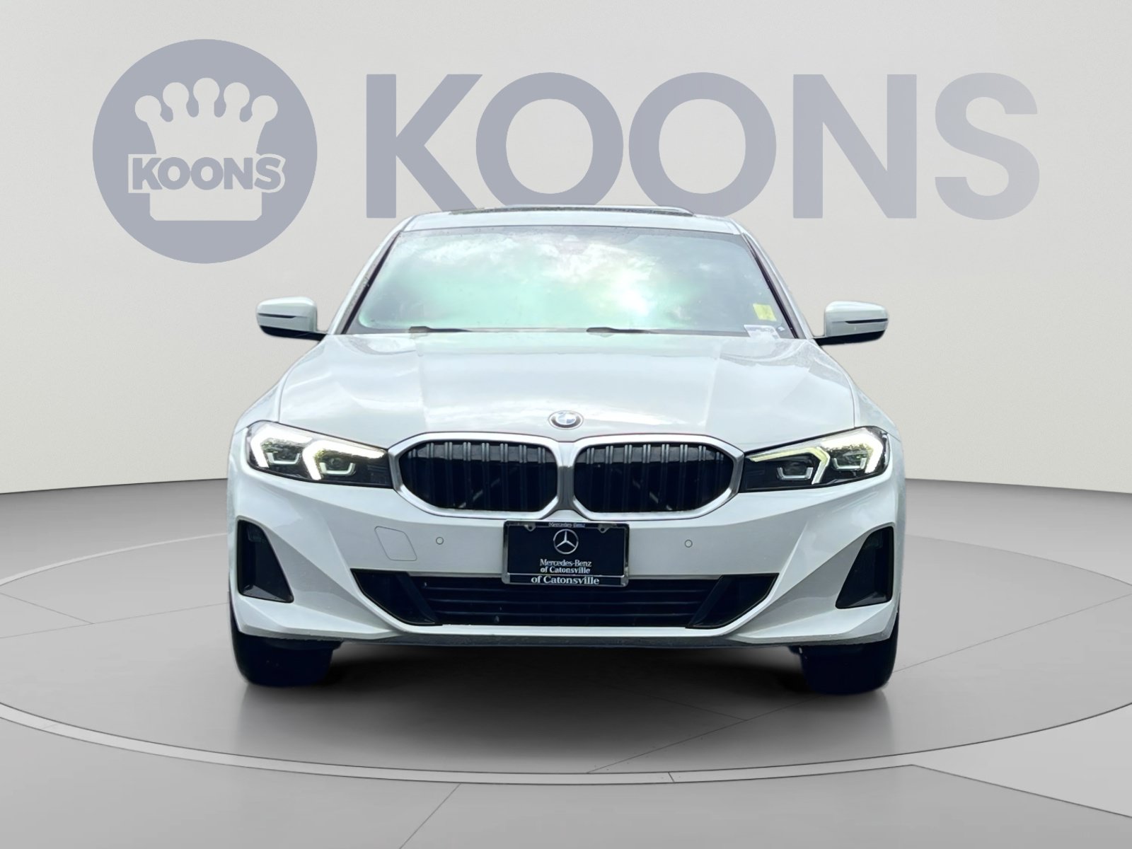 Used 2023 BMW 330i xDrive Sedan w/ Premium Package AWD/4WD image 4