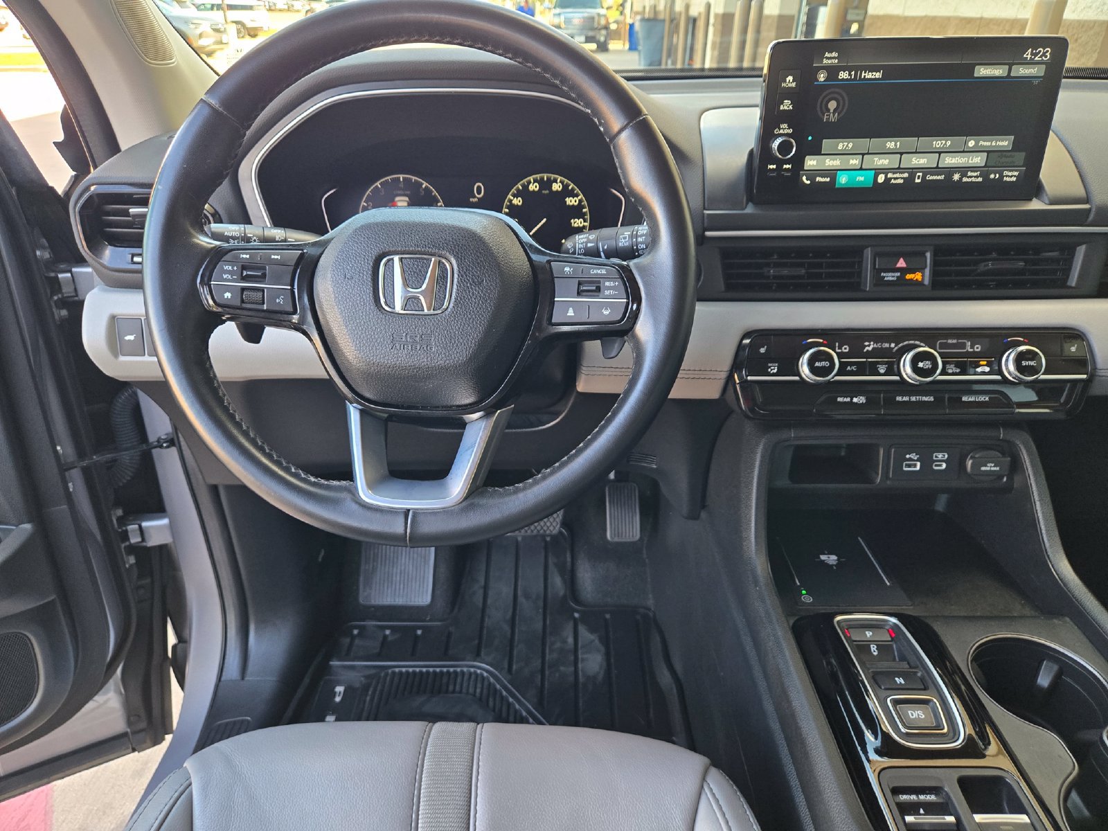 Used 2024 Honda Pilot EX-L image 10