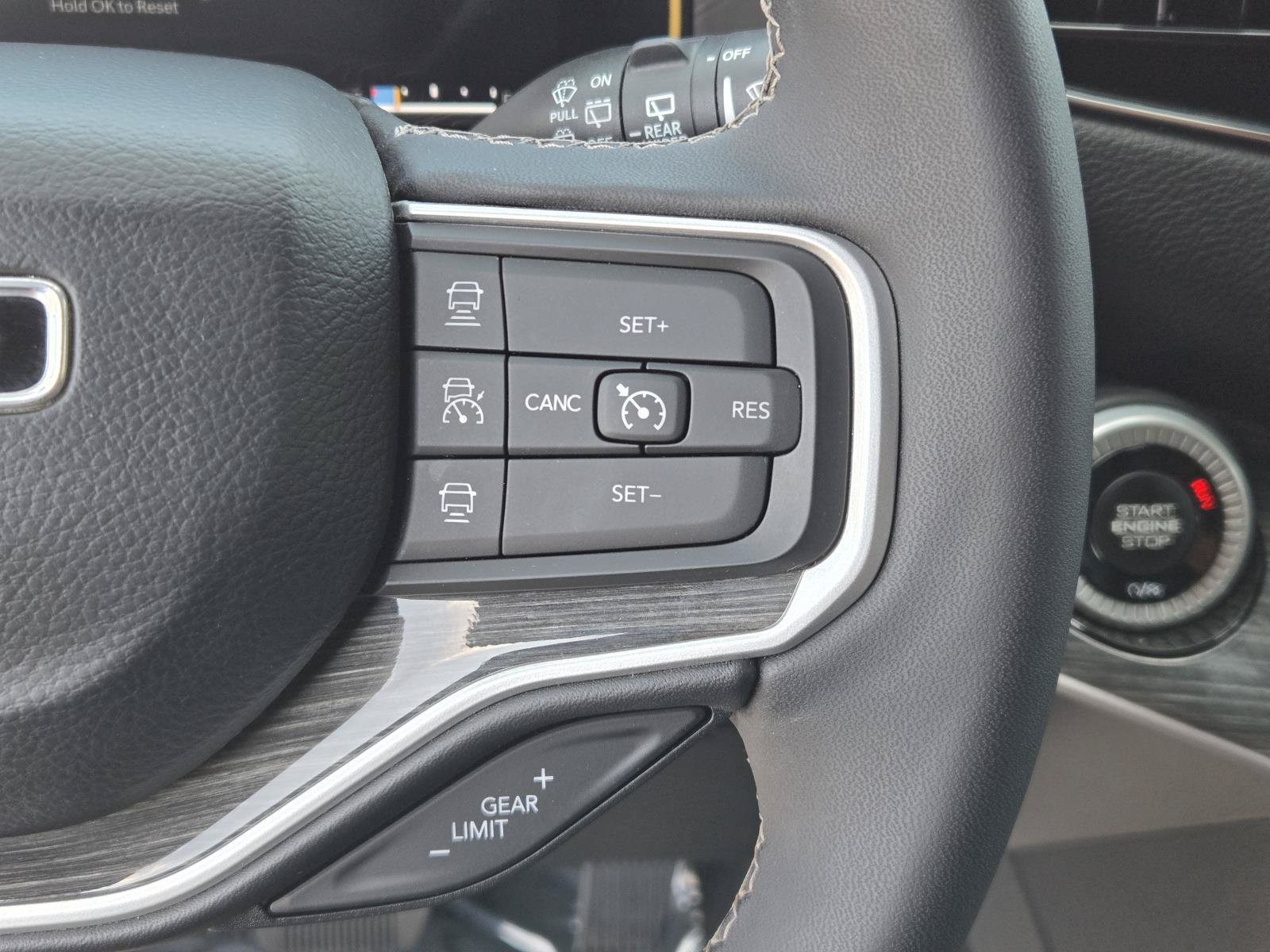 Certified 2022 Jeep Wagoneer Series II AWD/4WD image 16