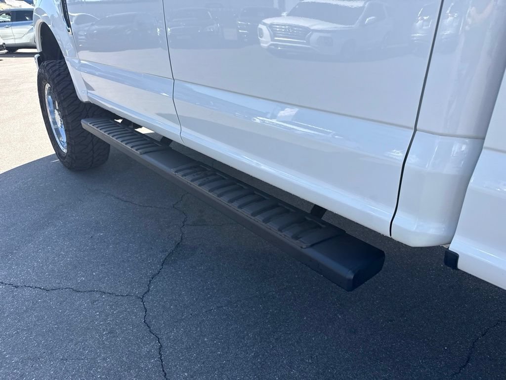 Used 2017 Ford F250 XL w/ Power Equipment Group AWD/4WD image 10