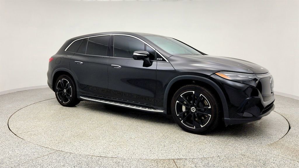 Used 2023 Mercedes-Benz EQS 450+ SUV image 3