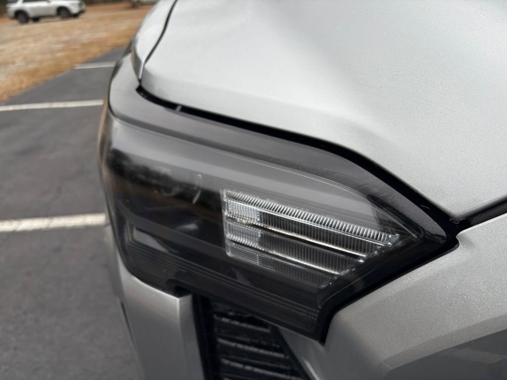 Used 2025 Toyota Tacoma SR5 image 26