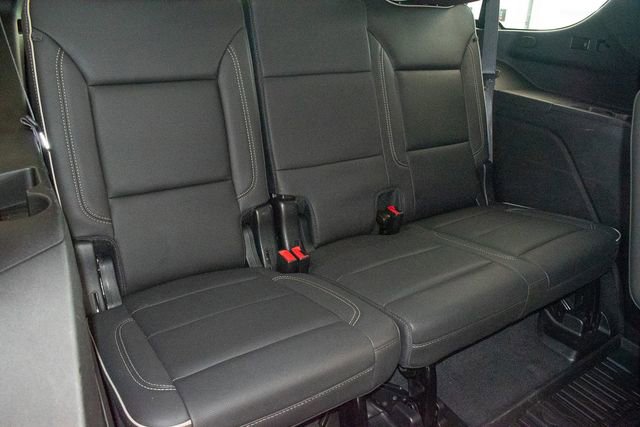 Used 2023 GMC Yukon SLT w/ SLT Luxury Package AWD/4WD image 13