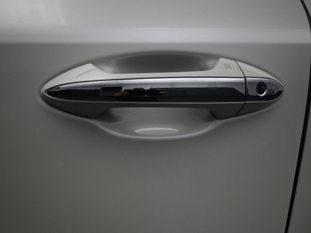 Used 2023 INFINITI QX60 Luxe w/ Performance Audio Package image 49