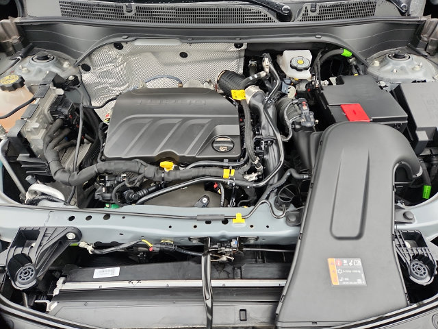 Used 2025 Buick Envista Sport Touring w/ Convenience I Package FWD image 28