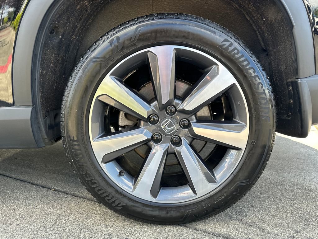 Used 2025 Honda Pilot Elite image 30