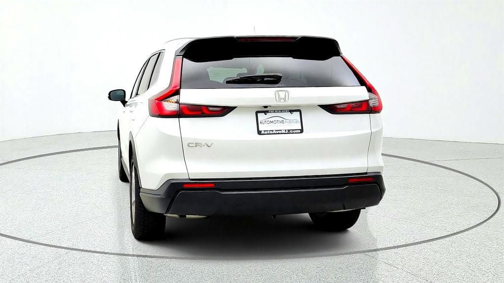 Used 2025 Honda CR-V EX image 6