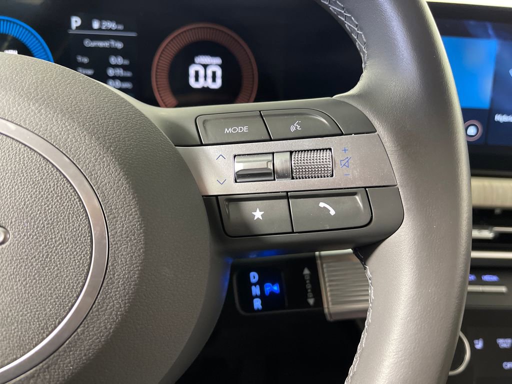 Certified 2025 Hyundai Sonata SEL FWD image 29