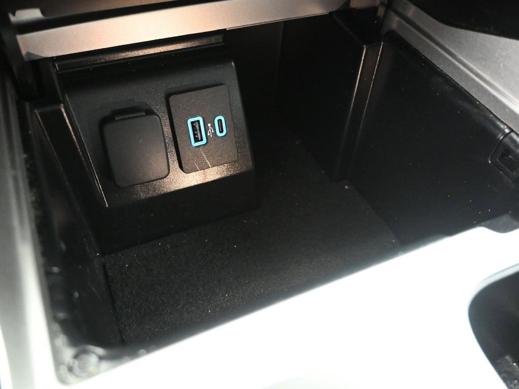 Used 2023 Ford Explorer ST-Line w/ Class IV Trailer Tow Package image 18