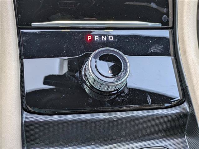New 2026 Jeep Grand Cherokee Limited w/ Luxury Tech Group II RWD image 16