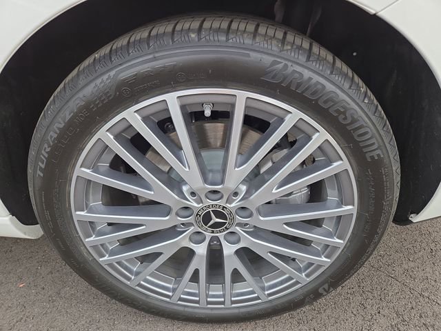 Used 2025 Mercedes-Benz CLA 250 4MATIC image 30