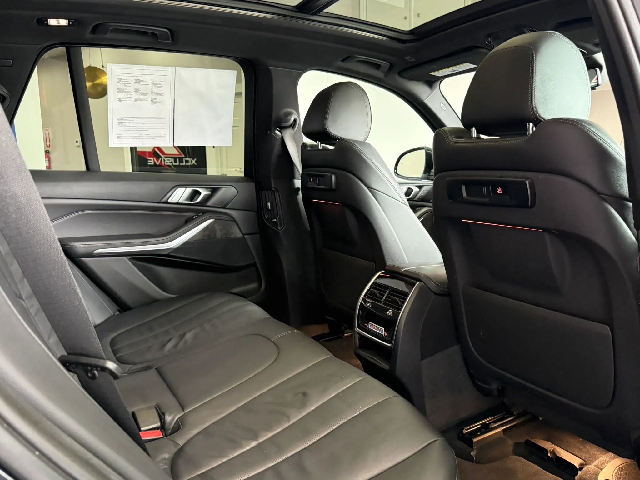 Used 2019 BMW X5 xDrive40i w/ Convenience Package AWD/4WD image 25