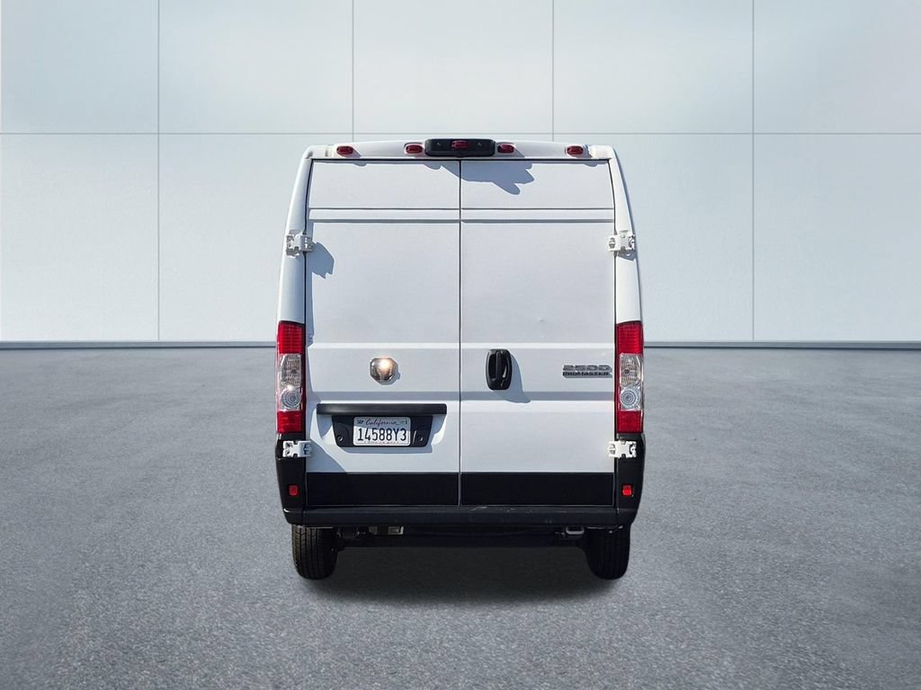 Used 2025 RAM ProMaster 2500 w/ Convenience Group FWD image 5