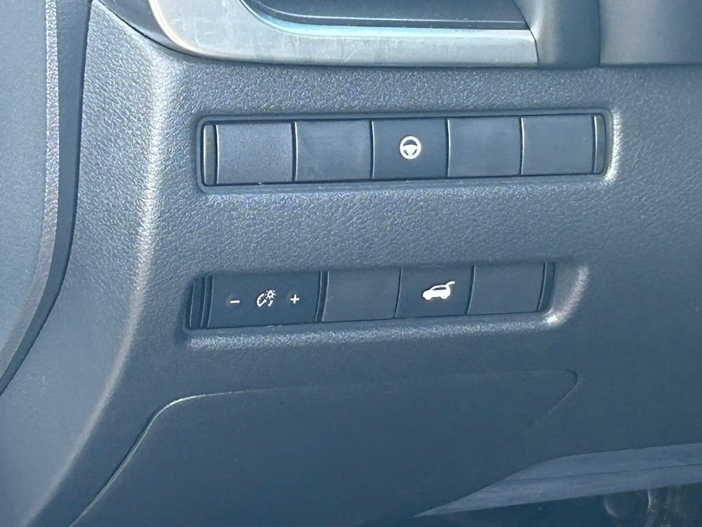 Used 2022 Nissan Rogue SV w/ SV Premium Package FWD image 35